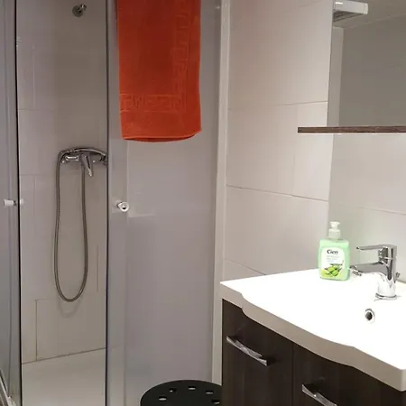 One-room In A Detached House 30km From Paris Vendégház 3*