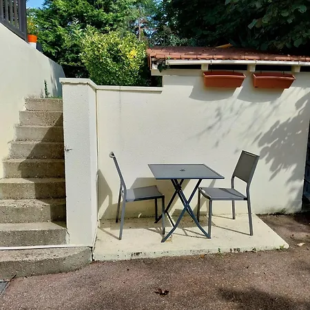 One-room In A Detached House 30km From Paris Vendégház 3*